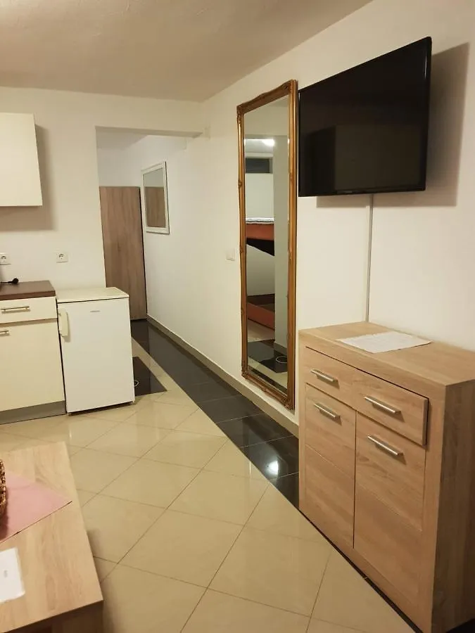 Apartments Matteo Omišalj